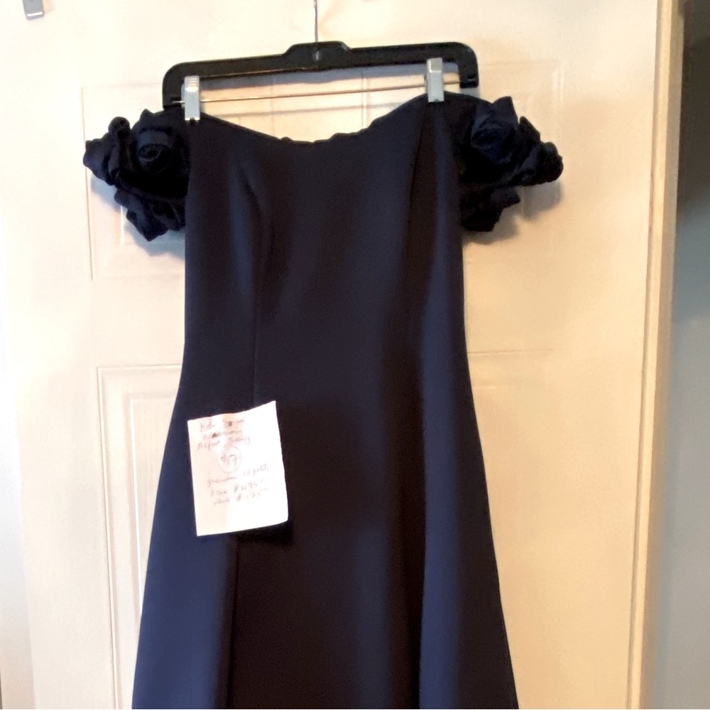 Evening dress in navy size 12 p
